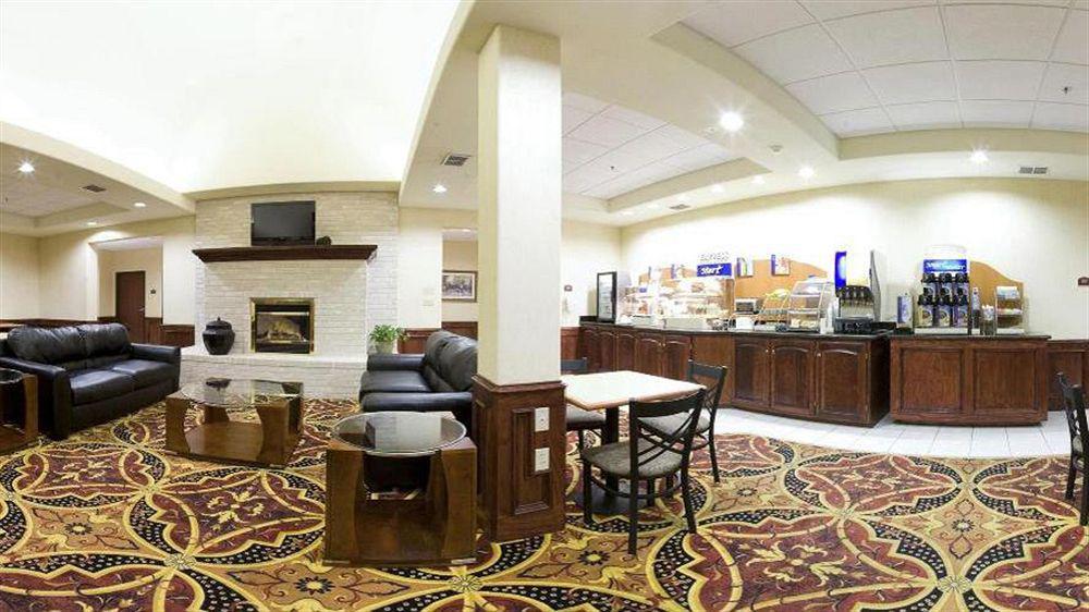 Holiday Inn Express Hotel And Suites Weslaco By Ihg Exterior foto