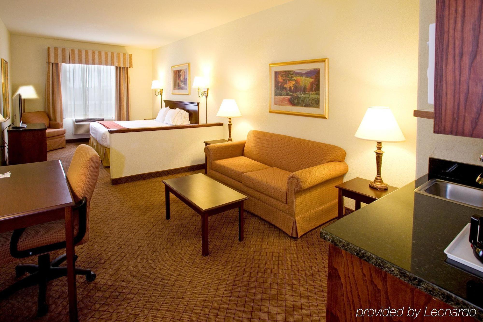 Holiday Inn Express Hotel And Suites Weslaco By Ihg Quarto foto