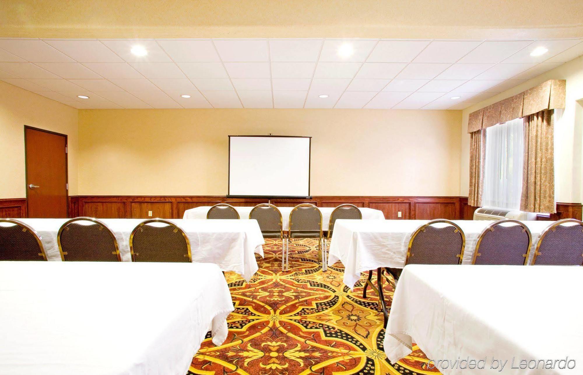 Holiday Inn Express Hotel And Suites Weslaco By Ihg Facilidades foto