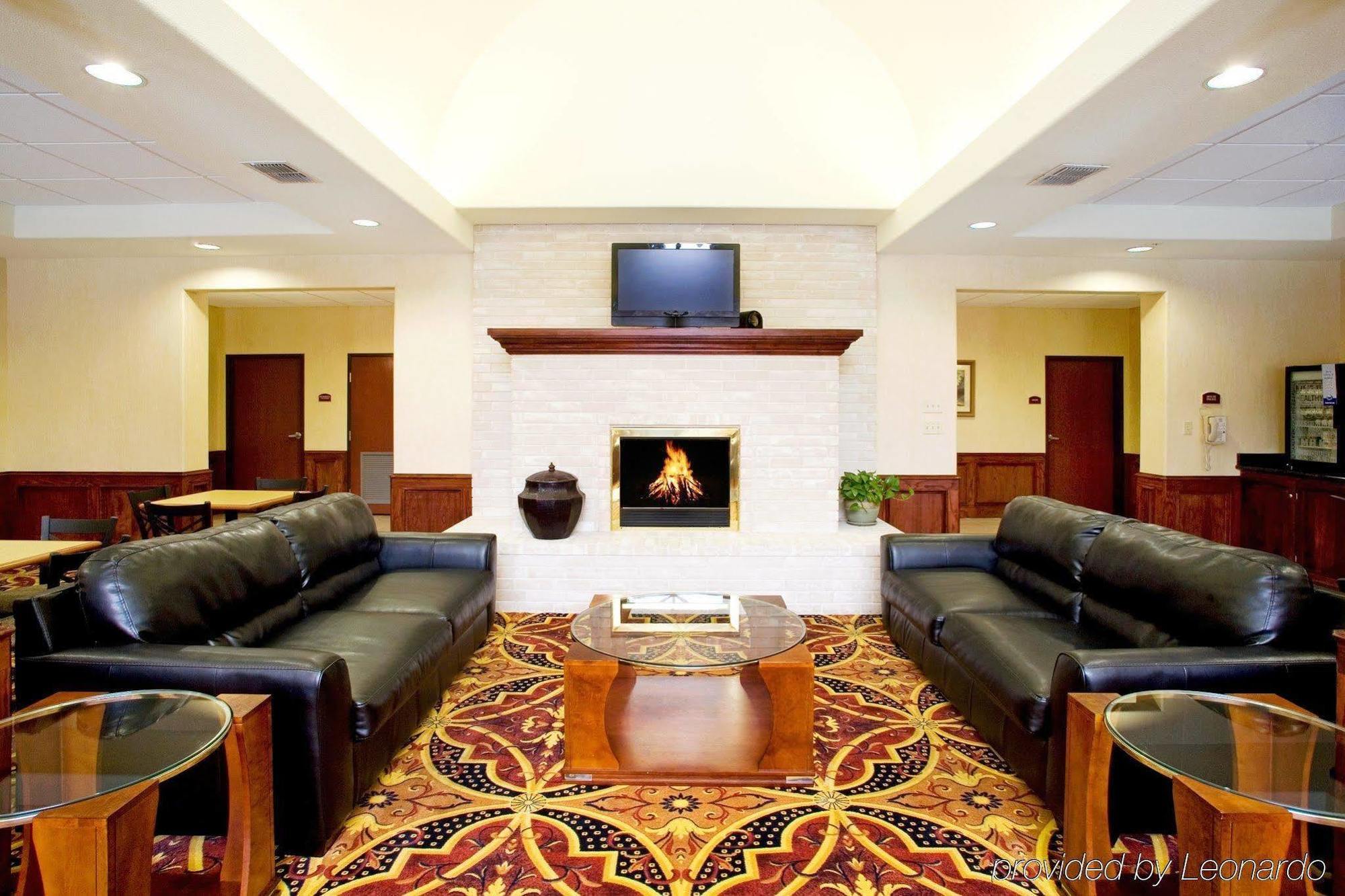 Holiday Inn Express Hotel And Suites Weslaco By Ihg Interior foto